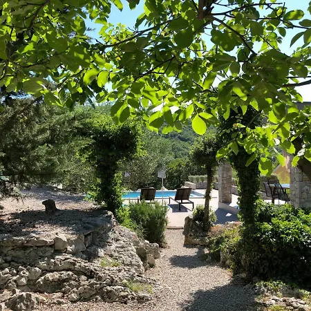Villa Storia Near