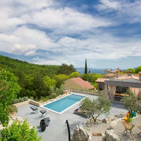 Storia Near Rabac Villa *