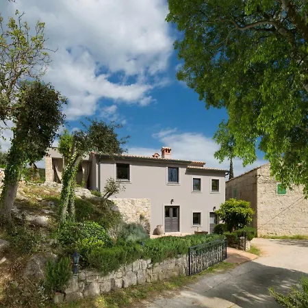 Villa Storia Near Labin